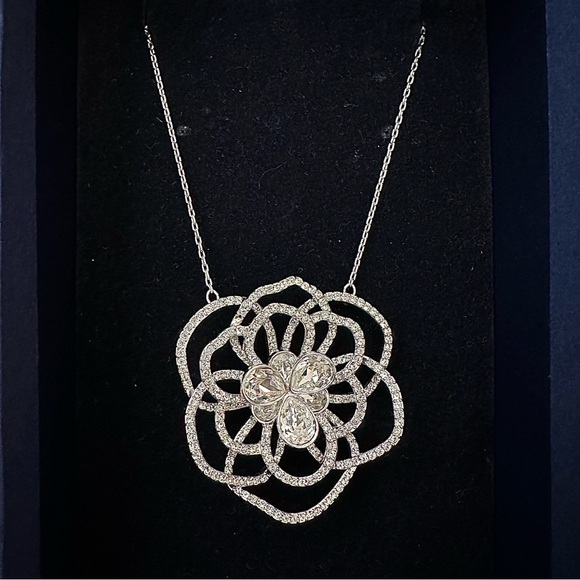 Authentic Swarovski Flower Necklace - Picture 1 of 9
